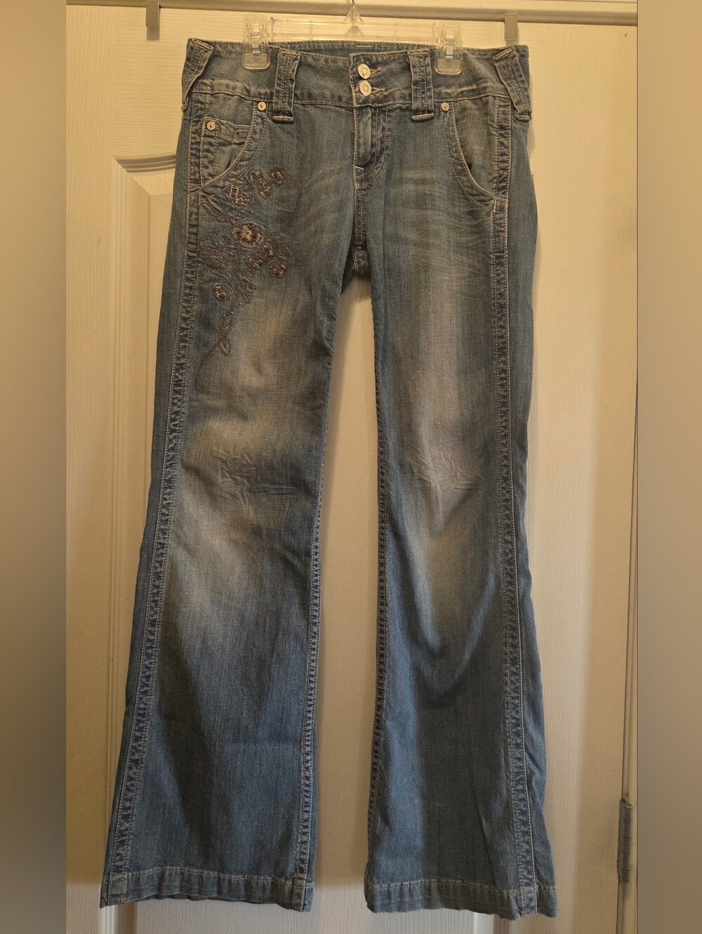 Vigoss Embroidered Jeans
